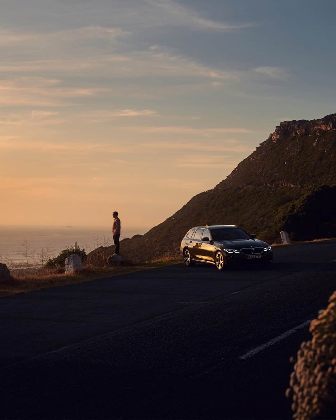 BMWのインスタグラム：「Leaves you speechless. The BMW 3 Series Touring. #THE3 #BMW #3Series __ BMW 330e Touring: Energy consumption in kWh/100 km (combined): 15.7. Fuel consumption in l/100 km (combined): 1.7. CO2 emissions in g/km (combined): 39.* Further information: www.bmw.com/disclaimer.  	 * All performance, fuel consumption and emissions figures are provisional.」