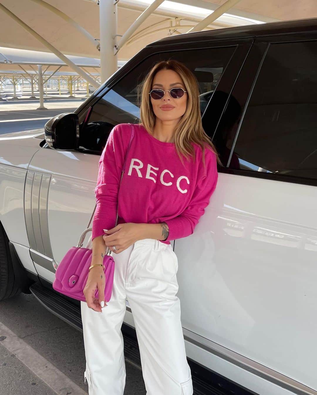 Caroline Receveurのインスタグラム：「J’ai pu d’inspi pour les légendes 🤷🏼‍♀️」