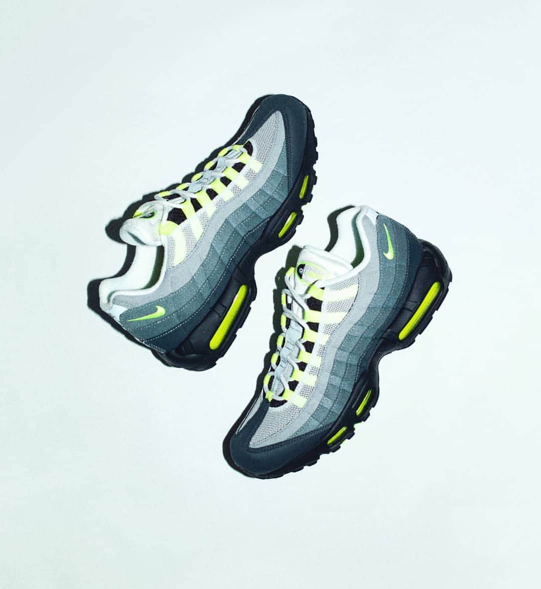 のインスタグラム：「Thank you Nike  The Return of the King  Air Max 95 OG」