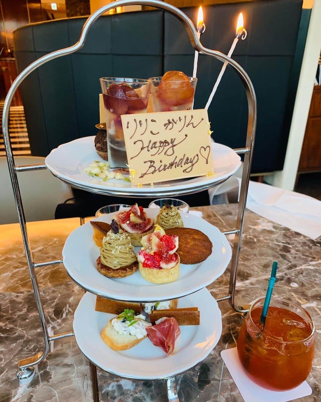 愛咲りりさんのインスタグラム写真 愛咲りりinstagram かりんと今年も誕生日祝いあった うちらオメデト 最近会ってないから早く会いたいぃぃ 青山グランドホテル アフタヌーンティー Afternoontea 誕生日 1105 12月19日 18時40分 Ririco 1105