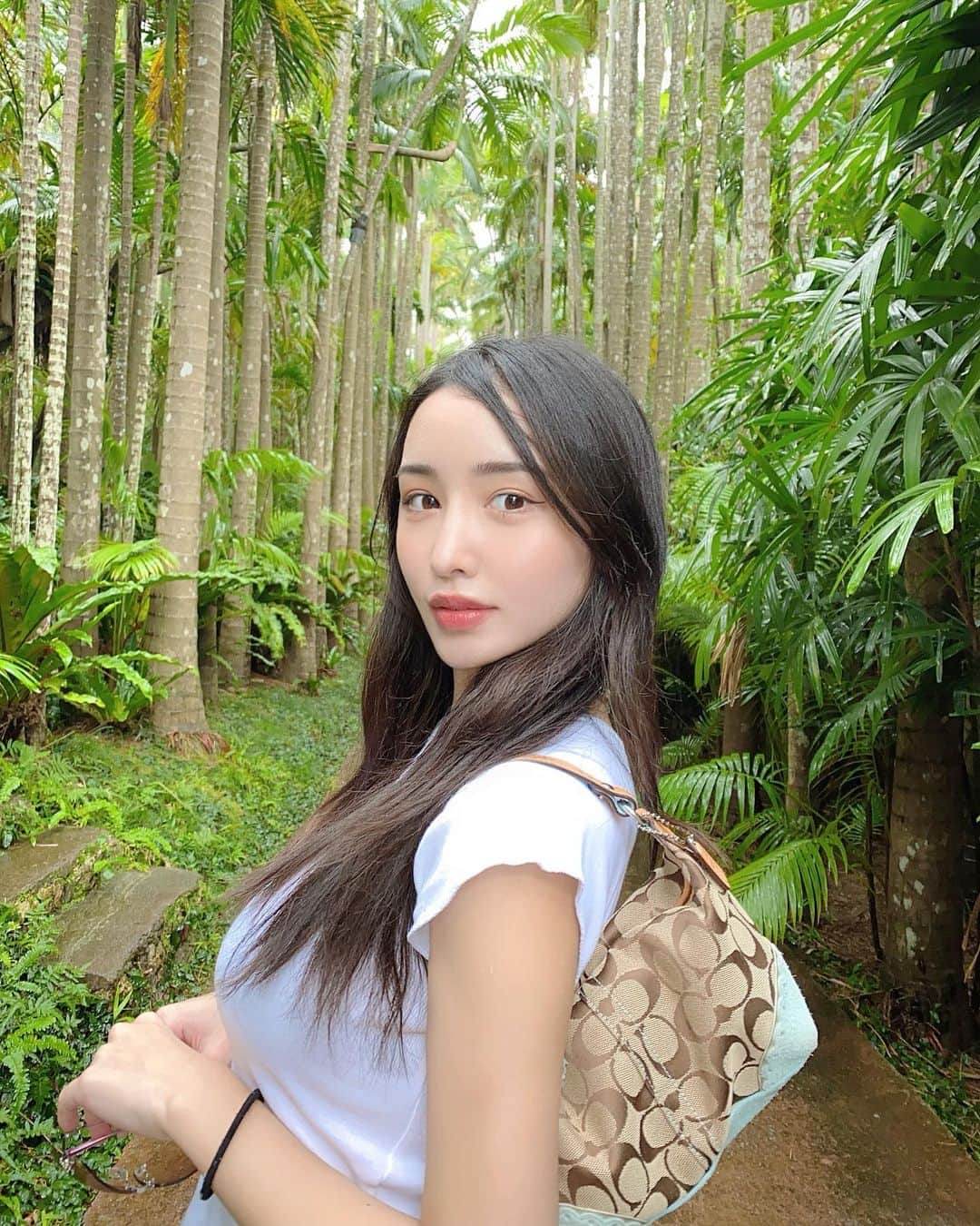 葉月さんのインスタグラム写真 - (葉月Instagram)「natural🌿」12月19日 19時11分 - hzk0207