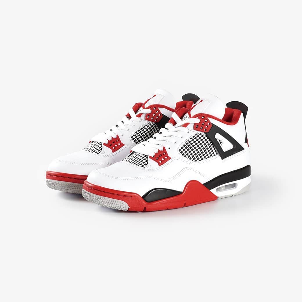 KICKS LAB. [ Tokyo/Japan ]のインスタグラム：「NIKE l "AIR JORDAN 4 RETRO" White/Fire Red/Black/Tech Grey l Available in Store and Online Store. #KICKSLAB #キックスラボ」