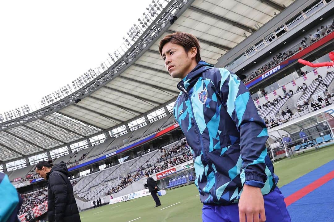 のインスタグラム：「リーグ最終戦応援ありがとうございました！ ラスト1試合勝ちましょう！ #fctokyo #小川諒也」
