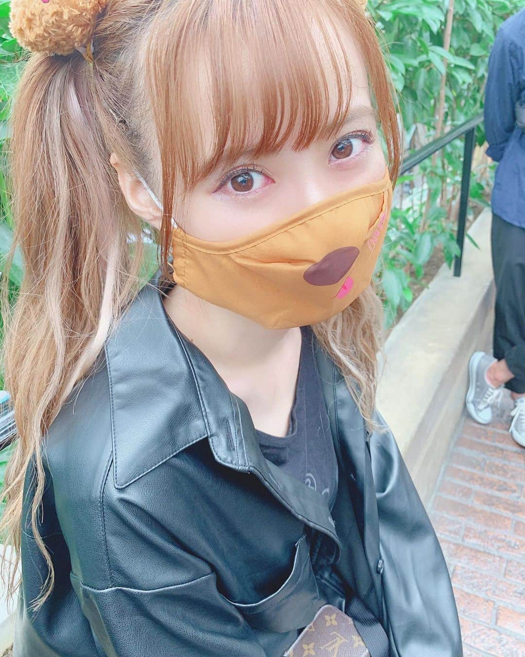 生田衣梨奈さんのインスタグラム写真 - (生田衣梨奈Instagram)「♥大阪のフォロワーさん♥﻿ ﻿ なんかユニバの写真をよく投稿するからか﻿ めちゃくちゃ大阪のフォロワーさんが増えてきた笑﻿ ﻿ ありがとうございます笑笑﻿ ﻿ ということで﻿ ティムぽんを投稿しておきます笑笑﻿ ﻿ これはねハリーポッターに並んでるとき！！！﻿ ﻿ ﻿ ティムが1番好きかな？？？﻿ ﻿ ﻿ ﻿ #morningmusume20 #モーニング娘20﻿ #helloproject  #顔面国宝﻿ #えりぽんかわいい #アイドル﻿ 存在が #インスタ映え #かわいい﻿ #Love #beauty﻿ #followme #makeup﻿ #Instagram #生田衣梨奈のVSゴルフ﻿ #메이크업 #얼스타그램﻿ #ig_Japan #팔로미﻿ #フォロー歓迎 #ootd﻿ #大阪 #ユニバ﻿ #ELEYVSGOLF  #ユニバーサルスタジオジャパン﻿ #いいね #写真﻿ #IDOL #골프﻿ #SELFIE #셀카」12月19日 20時39分 - erina_ikuta.official