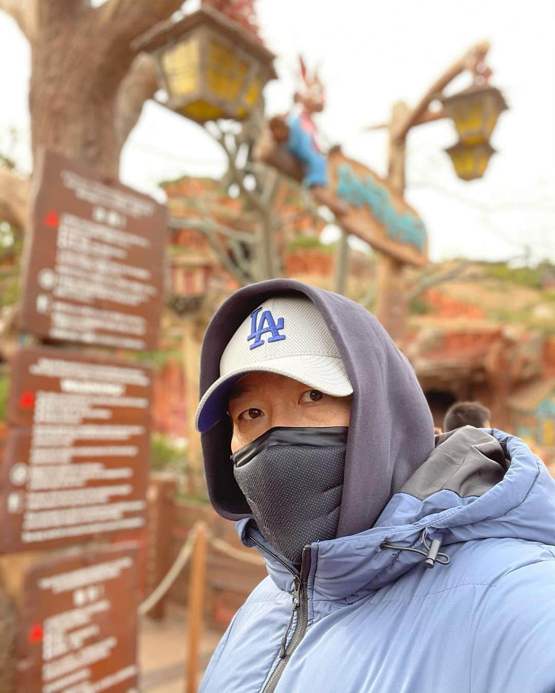 多村仁志さんのインスタグラム写真 - (多村仁志Instagram)「#🏰 #夢の国 #DisneyLand #😷 #ソーシャルディスタンス #消毒 #徹底して #楽しんだ #今日一日ありがとう」12月19日 21時09分 - hit_tamu