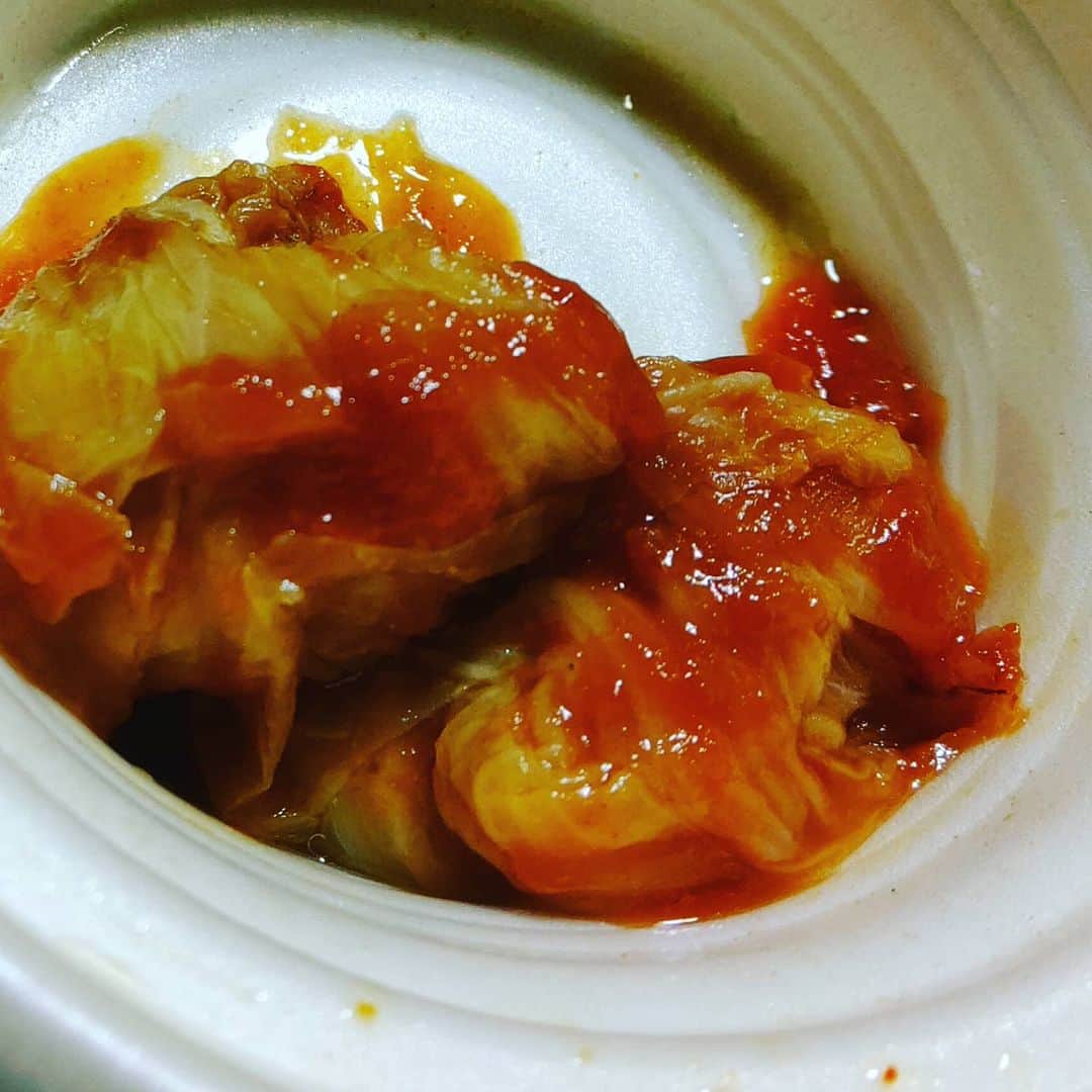 山本しろうさんのインスタグラム写真 - (山本しろうInstagram)「トマトはやっぱりトマト味ソースのロールキャベツにかぎる #二日で一トマト #セブンイレブン #ロールキャベツ #トマト #トマト！！」12月19日 21時11分 - yamamotoshiroto