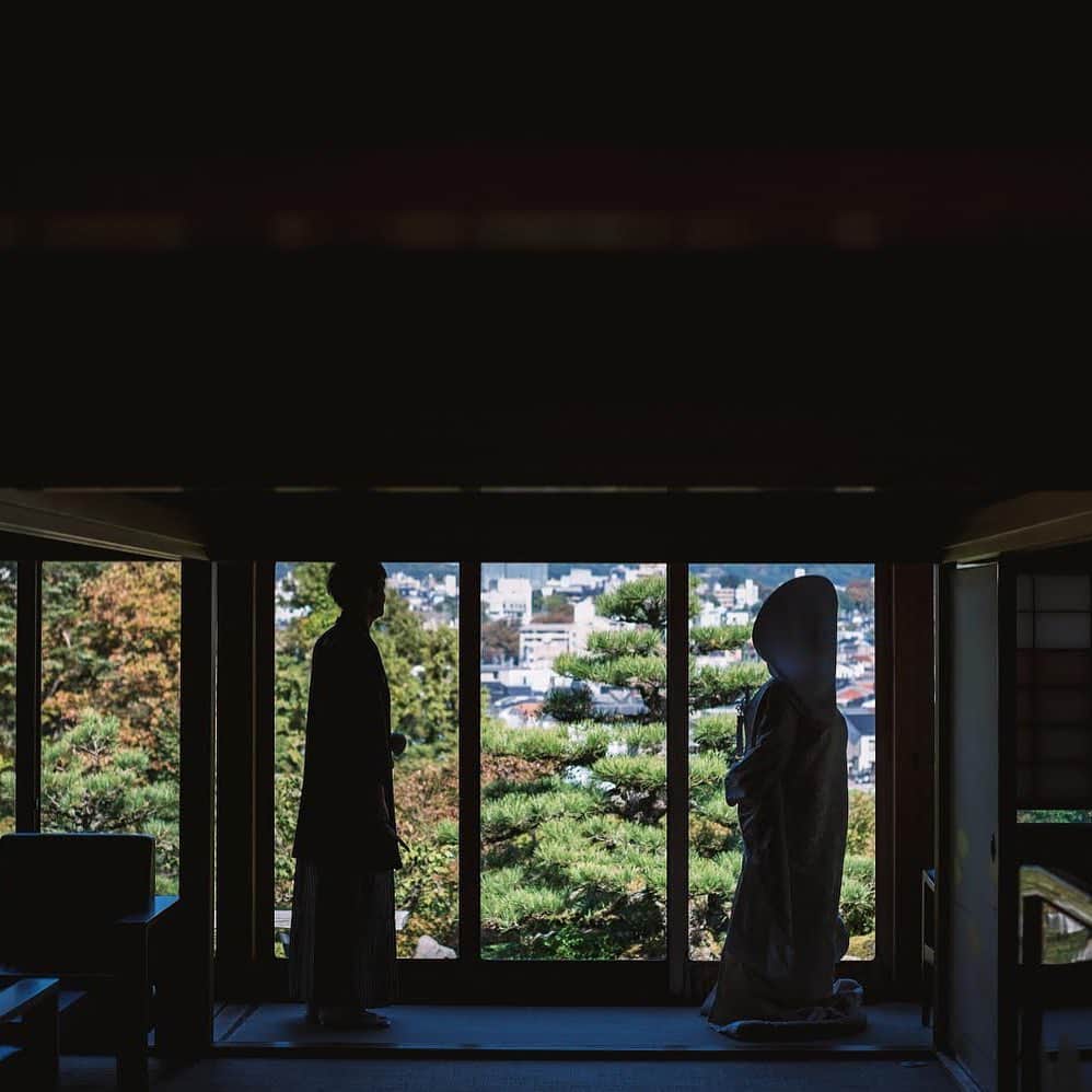 NOVARESE Dress Officialのグルメインスタ