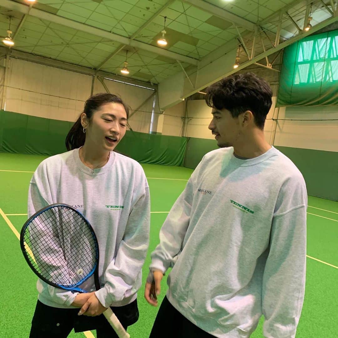 久保杏奈さんのインスタグラム写真 - (久保杏奈Instagram)「テニス部のオリジナルTシャツとロンTとスウェットが出来たんだー！😍 可愛いし動きやすいし最高🥰 明日も着る🎾😚 @omackiehouse @prpimpz  作ってくれてありがとうー♪  @shirokanesportsclub   #大人の部活#テニス部#テニス#テニスウェア#スポーツクラブ#shirokanetennisacademy #tennis#tennis🎾 #lovetennis」12月19日 21時35分 - ___iam_anna___