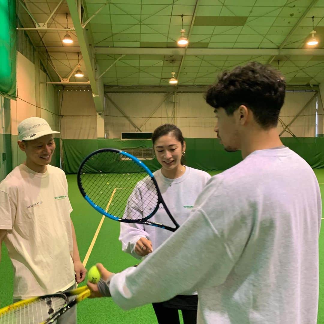 久保杏奈さんのインスタグラム写真 - (久保杏奈Instagram)「テニス部のオリジナルTシャツとロンTとスウェットが出来たんだー！😍 可愛いし動きやすいし最高🥰 明日も着る🎾😚 @omackiehouse @prpimpz  作ってくれてありがとうー♪  @shirokanesportsclub   #大人の部活#テニス部#テニス#テニスウェア#スポーツクラブ#shirokanetennisacademy #tennis#tennis🎾 #lovetennis」12月19日 21時35分 - ___iam_anna___