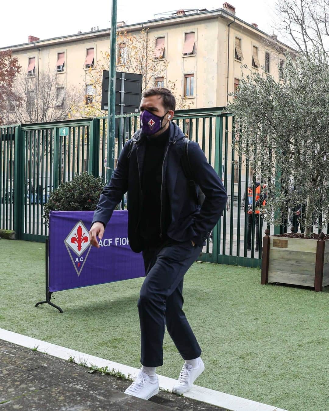 ACFフィオレンティーナさんのインスタグラム写真 - (ACFフィオレンティーナInstagram)「🔜 #FiorentinaVerona   @montezemolo_official  #ForzaViola 💜 #Fiorentina #FIOvVER #ACFFiorentina #Montiel #Lirola #Bonaventura #Venuti #Pulgar」12月19日 21時44分 - acffiorentina