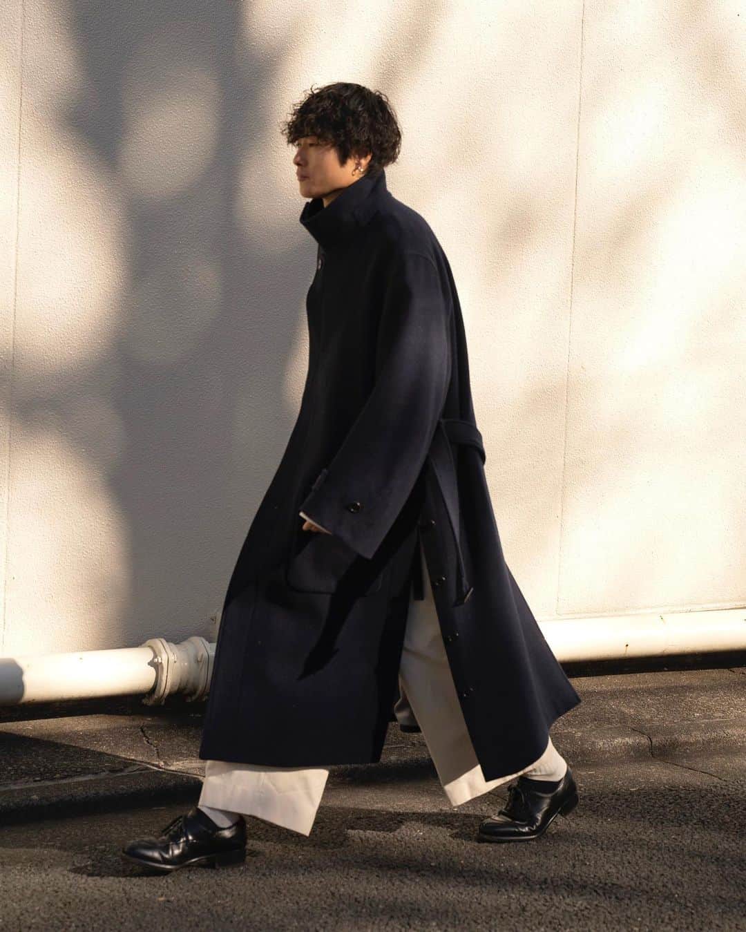 Ryoさんのインスタグラム写真 - (RyoInstagram)「ㅤㅤㅤㅤㅤㅤㅤㅤㅤㅤㅤㅤㅤ 昨年のステンカラーコートを今季は スタンドカラーに。 22日から予約スタートです。 秋冬最後のコートです🧥 ㅤㅤㅤㅤㅤㅤㅤㅤㅤㅤㅤㅤ #ryotakashima #studionicholson #leyuccas」12月19日 21時56分 - ryo__takashima