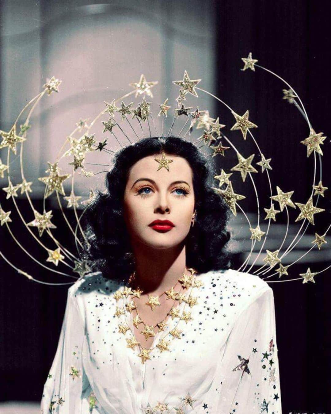 パット・マグラスさんのインスタグラム写真 - (パット・マグラスInstagram)「SEEING STARS ⚡️⚡️⚡️ Hedy Lamarr in ‘Ziegfeld Girl,’ 1941 ⚡️⚡️⚡️ #patmcgrathlabs #inspiration⁣」12月19日 22時00分 - patmcgrathreal