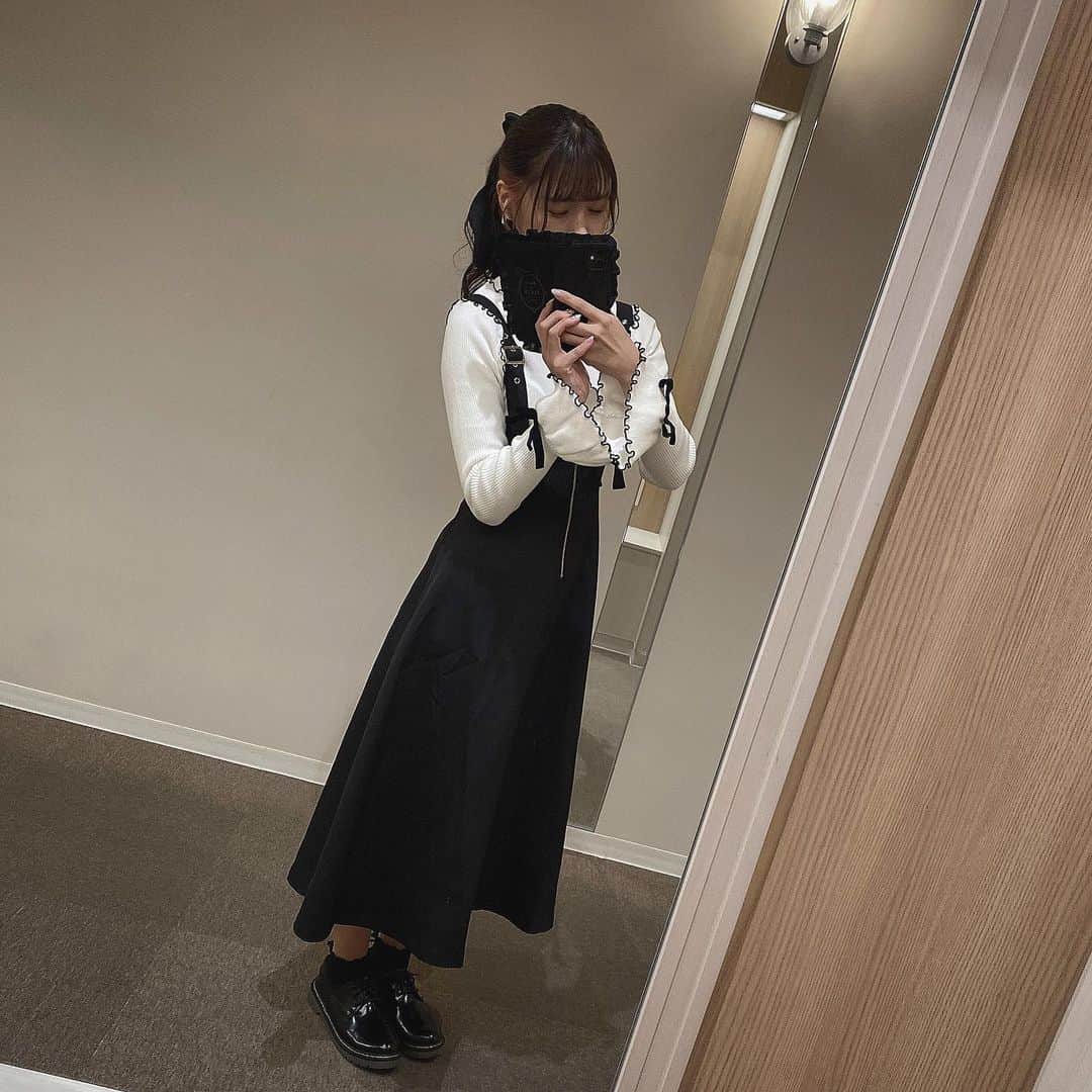 中野愛理さんのインスタグラム写真 - (中野愛理Instagram)「今日の私服。 　　　　　 　　　　　 #らぶこーで👗 #ootd #ootdfashion #fashion  #maisondefleur #swankiss #andgeebee #ポニーテール」12月19日 22時21分 - airi_nakano_