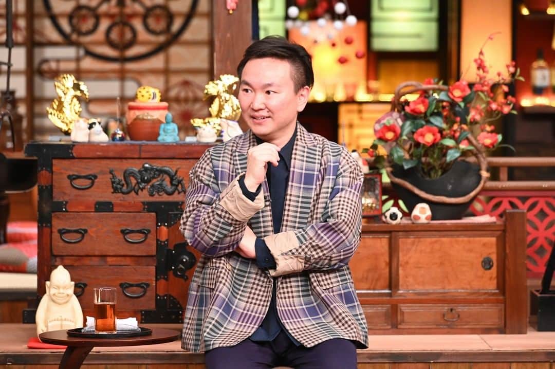 TBS「人生最高レストラン」さんのインスタグラム写真 - (TBS「人生最高レストラン」Instagram)「. 今夜１１時３０分放送のTBS「人生最高レストラン」に、人気お笑いコンビかまいたちが登場 ✨ “欲望に素直な男”山内⁉️劇場の番長なのにナメられていた濱家⁉️二人の超はずかしい㊙️過去🤣🤣🤣お見逃しなく  . . #tbs #人生最高レストラン #レストラン #サントリー #かまいたち #山内健司 #濱家隆一 #山内コース #芸人 #お笑い #大阪 #カレー #鍋  #インスタ #猫 #妻 #結婚 #加藤浩次 #島崎和歌子 #宇賀神メグ #ケンドーコバヤシ #グルメ #飯テロ #食テロ #料理 #レシピ #nationaldish #instafood #foodstagram」12月19日 22時30分 - jsr_2017official