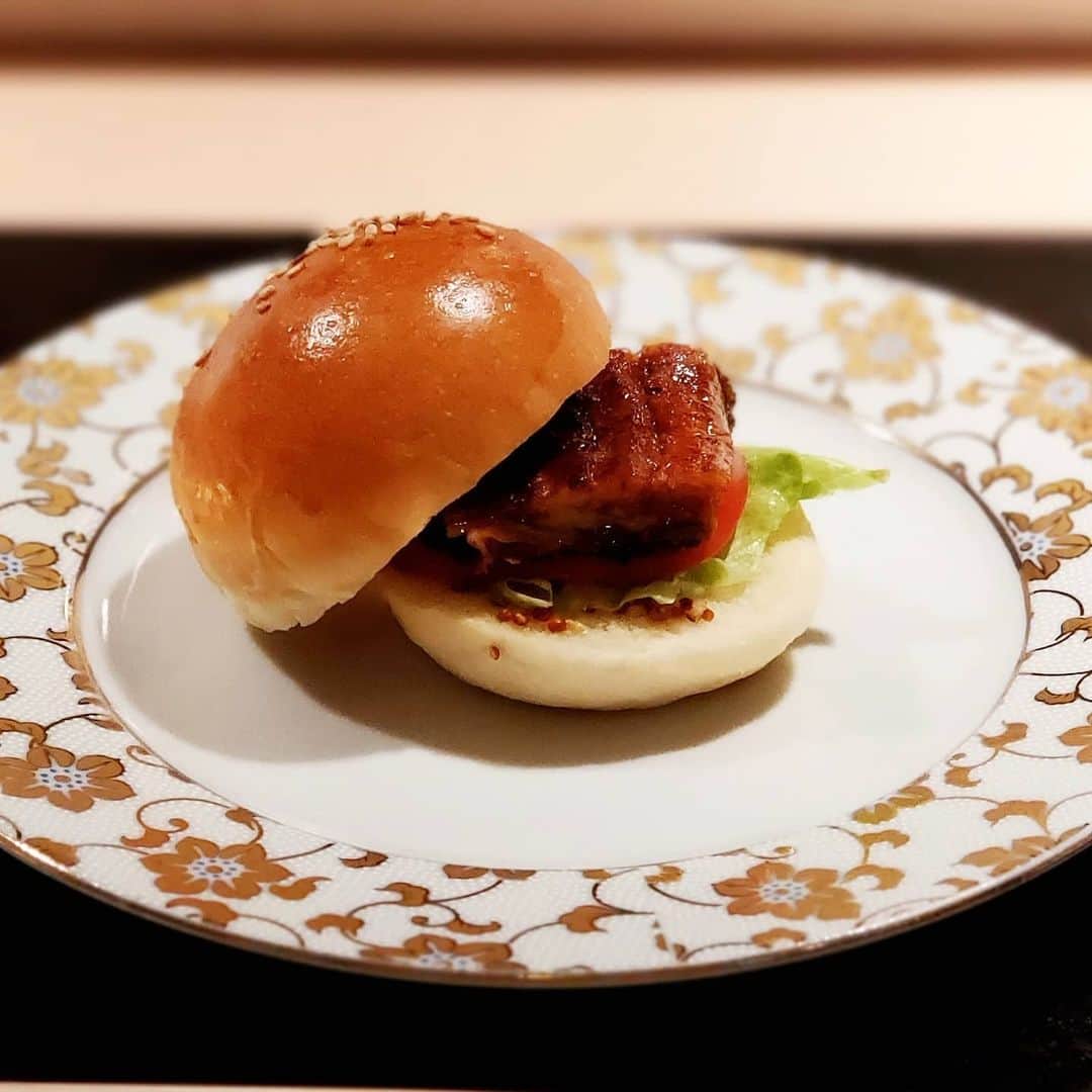 ミスター黒猫（黒猫仙人）のグルメインスタ