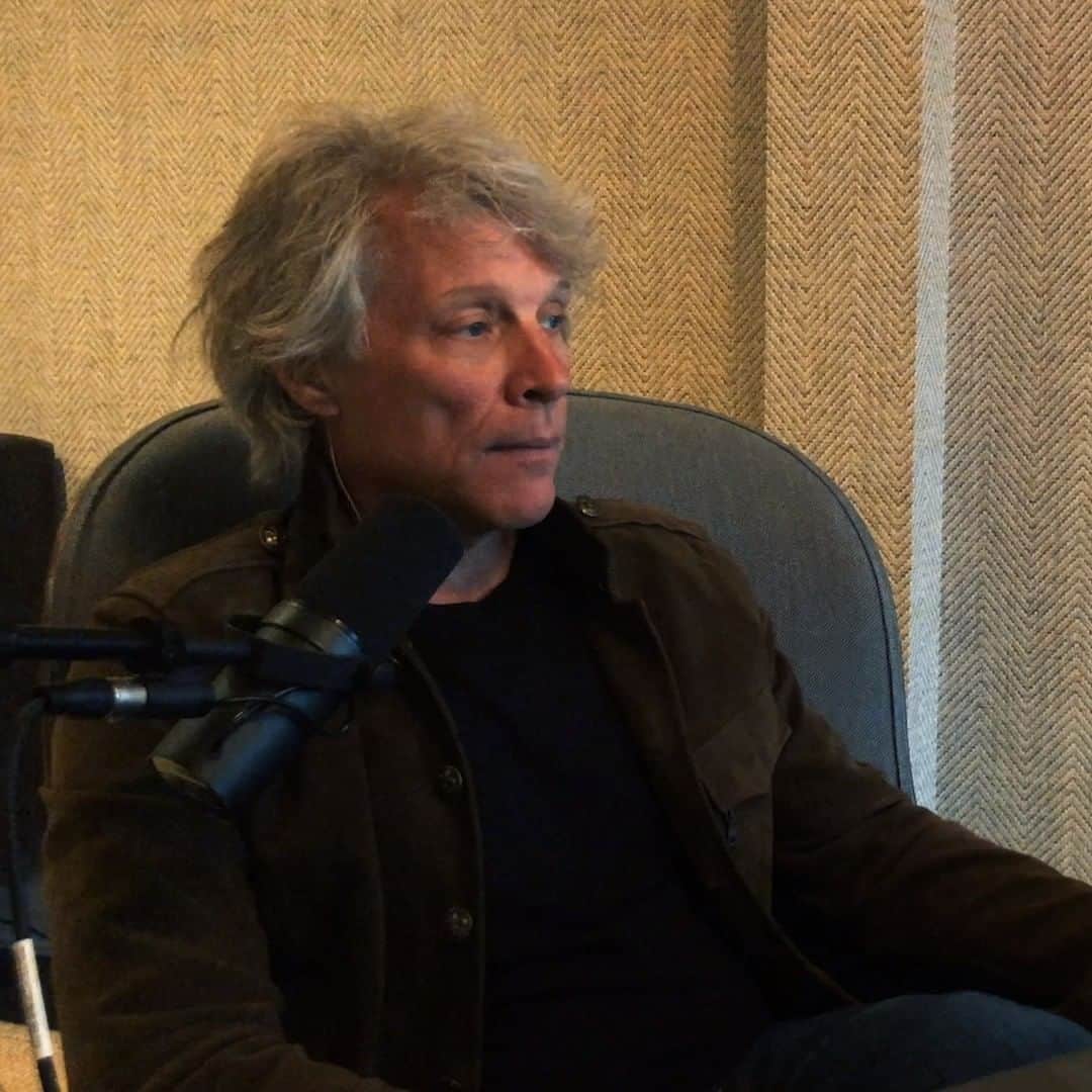 Bon Joviのインスタグラム：「If you haven't caught it yet @jonbonjovi chatted with the best in the business, @zanelowe, about the nearly 4 decade history of the band. Watch #Essentials Radio right now on the @applemusic Youtube channel. Link in bio」