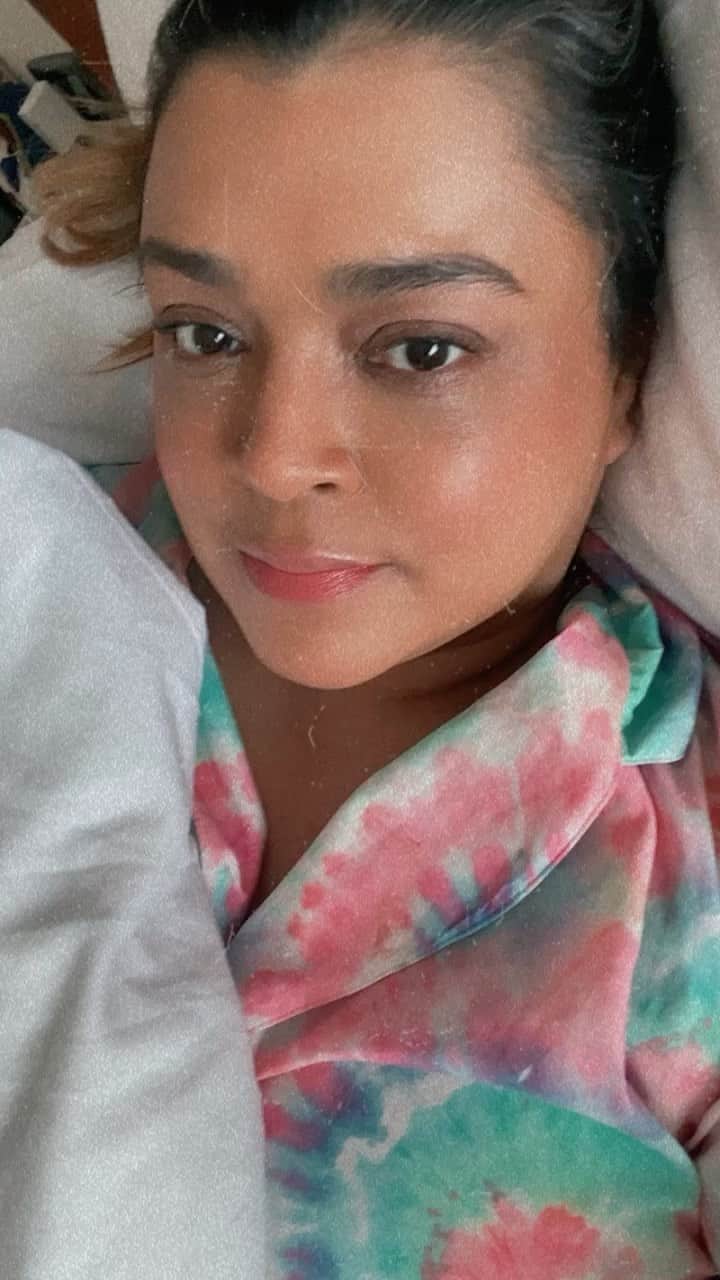 Preta Gilのインスタグラム：「Umas das minhas músicas preferidas da vida desde a minha infância!!! Eu amo o @roupanova e sinto muito a perda do Paulinho, um artista que sempre admirei e fui fã!!! Meus sentimentos a todos os familiares, aos colegas da banda e aos fãs!!!!  Paulinho, você sempre foi luz e agora brilhará mais ainda!!! #rippaulinho」