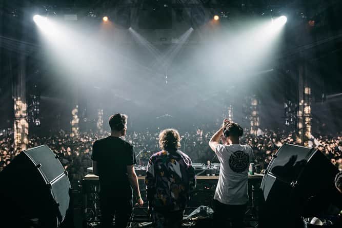 Gorgon Cityさんのインスタグラム写真 - (Gorgon CityInstagram)「Can't believe this was just over a year ago! What a venue, what a party... ❤️ 🔊 @whp_mcr」12月16日 2時03分 - gorgoncity