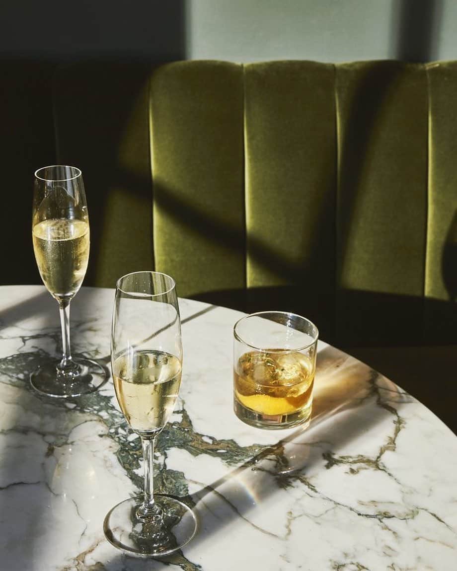 デュラスアンビエントのインスタグラム：「…🍸🤍 #mood」