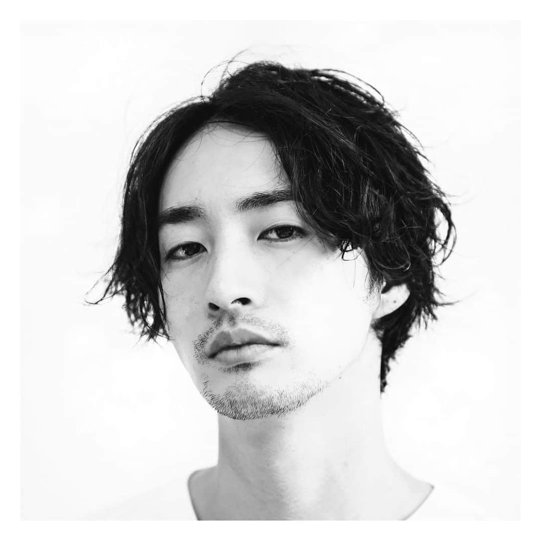 ロビンのインスタグラム：「本日放送になります。  21:00～NHK BS4K  ニッポン島旅「佐賀県松島 海士三代 挑戦人生」  島の素敵な景色と、物語、そしてそこに住む島民の皆様の想いが詰まっています。  旅が好きな方はぜひ  久しぶりの旅番組 楽しかった #古屋呂敏　#ニッポン島旅　#松島　#佐賀」