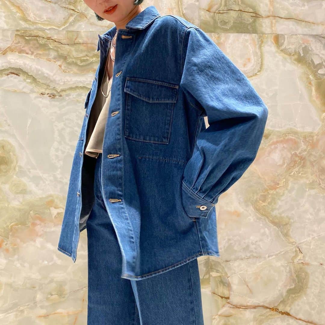 H BEAUTY&YOUTHさんのインスタグラム写真 - (H BEAUTY&YOUTHInstagram)「＜H BEAUTY&YOUTH＞ DENIM CPO JACKET ¥29,700-(tax in) Color: Navy/Black Size: S/M (着用スタッフ: 165cm 着用サイズ: S)  DENIM HIGH WEST PANTS ¥22,000-(tax in) Color: Navy/Black Size: S/M (着用サイズ: S)  #H_beautyandyouth @h_beautyandyouth  #BEAUTYANDYOUTH #Unitedarrows」12月15日 18時38分 - h_beautyandyouth