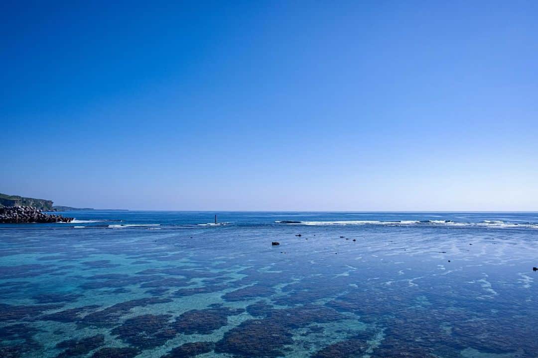 豊大槻さんのインスタグラム写真 - (豊大槻Instagram)「#miyakojima  #beach  #sea  #coralreef  #宮古島  #ビーチ  #珊瑚礁」12月15日 18時41分 - yutakachi