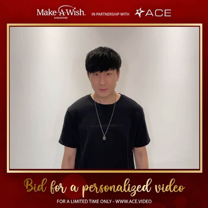 林俊傑のインスタグラム：「⠀ Join me in supporting children with critical illnesses this Christmas by bidding on 3 personalized videos from me; together with Make-A-Wish Singapore, we can help realize some dreams. (Swipe right for more details.)⠀  ⠀ 新加坡Make-a-Wish致力於為重病兒童們帶來希望和力量，以及實現他們的夢想。捐款金額前3名得標者，我會錄一個專屬於你的視頻給你作為感謝！加入我以及Make-a-Wish行列，為孩子們盡份心力吧！⠀  ⠀ @makeawishsingapore @acevideosofficial⠀  #GiftAWish #BidADifference #MakeAWishFoundation」