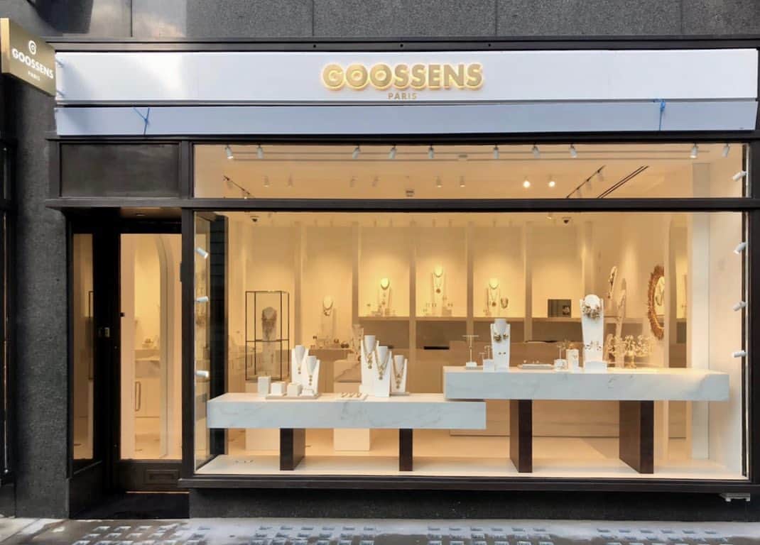 グーセンス パリのインスタグラム：「We are very happy to share with you that our first boutique outside Paris is now open in London!  3 Burlington Gardens, Mayfair, London W1S 3EP, UK」