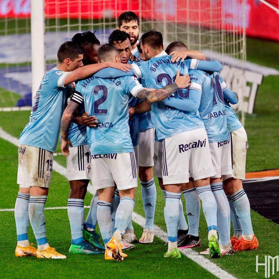 ウーゴ・マジョのインスタグラム：「+3 Para seguir creciendo.  EQUIPO 💪🏼🍍  #CeltaCádiz #LaLiga #SempreCelta」