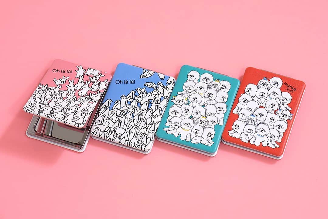 marbleSUD(マーブルシュッド) のインスタグラム：「ミニミラーが進化！拡大鏡の付いたコンパクトタイプになりました。可愛いミラーでポーチの中も華やかに✨✨」