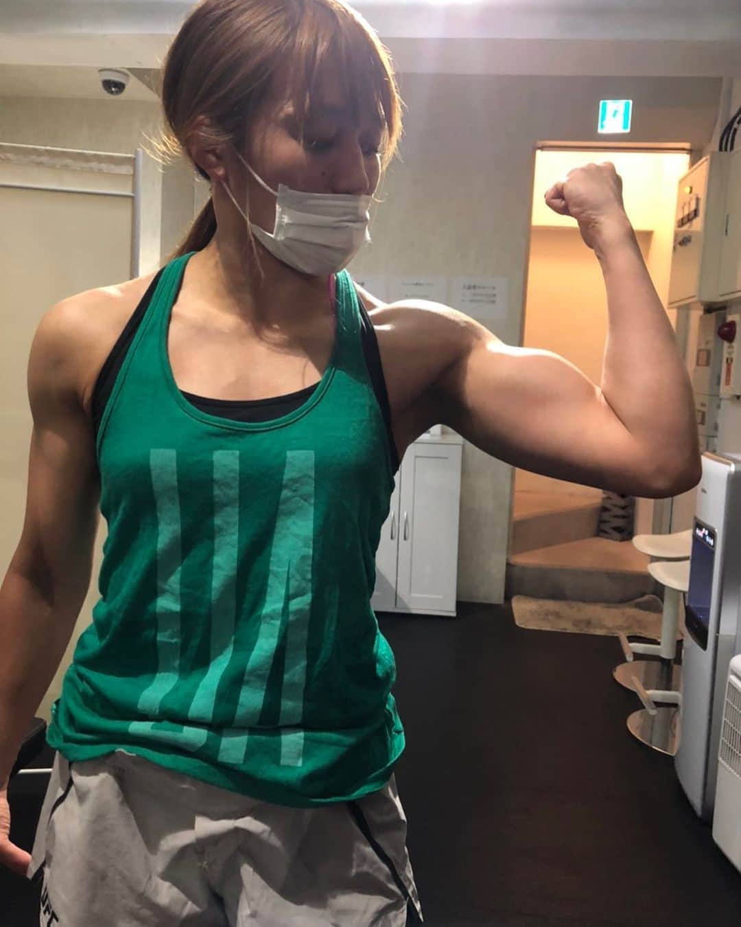 のインスタグラム：「明日後楽園ホールでお会いしましょっ⭐️  みんないつも マラミン　サラマポ😊  シゲー(o^^o)✨  #stardom #DDM #gym #fitness #workout #prowrestling #fit」