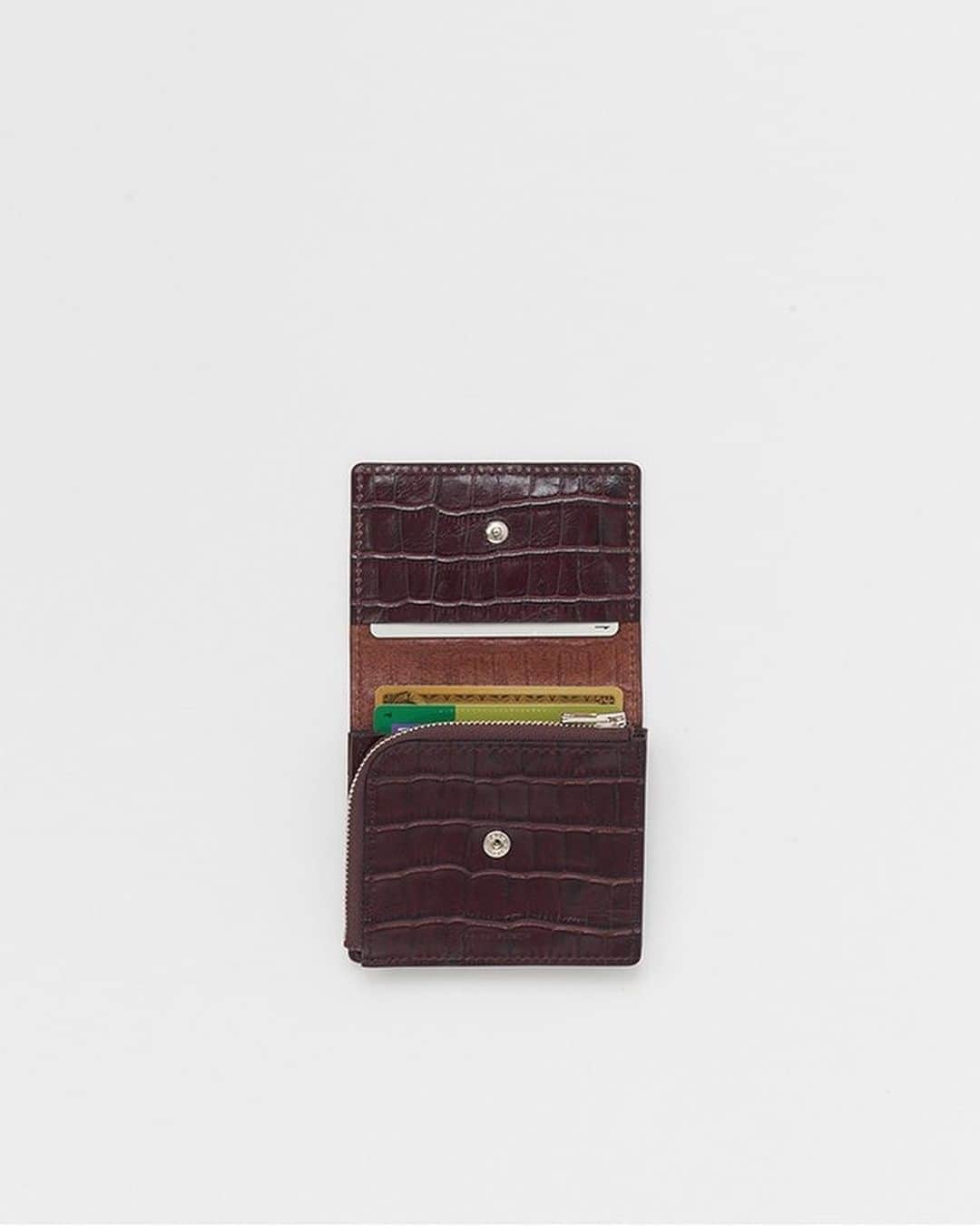 UNITED ARROWS & SONSさんのインスタグラム写真 - (UNITED ARROWS & SONSInstagram)「【 New Arrival 】﻿ < Hender Scheme >﻿ new collection now in store & online store﻿ ﻿ シューズや革小物を中心に展開する﻿ @henderscheme の新作が入荷いたしました。﻿ ﻿ Focusing on shoes and small leather goods﻿ New works of @henderscheme have arrived.﻿ ﻿ #henderscheme ﻿ #UnitedArrowsAndSons」12月15日 20時52分 - unitedarrowsandsons