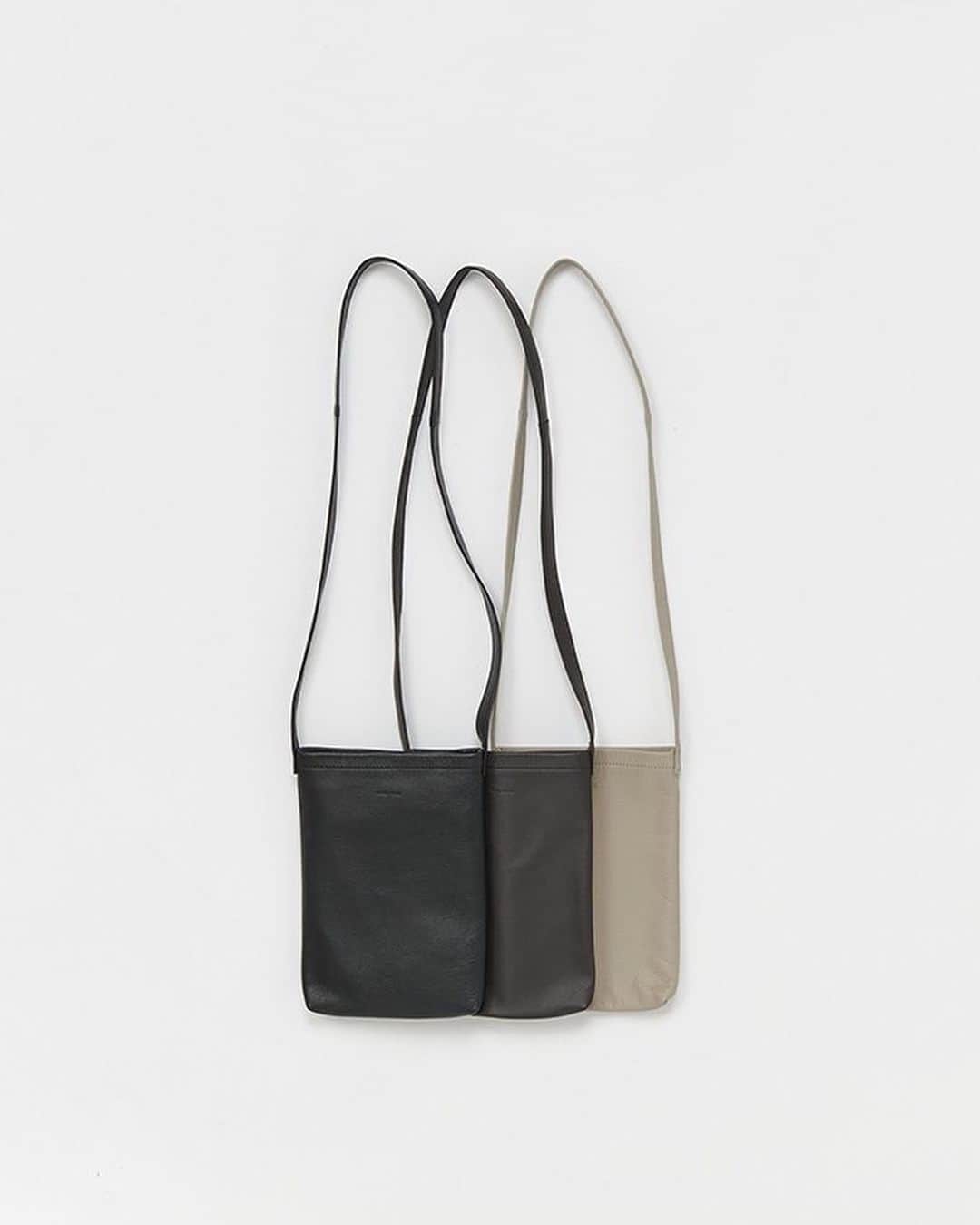 UNITED ARROWS & SONSさんのインスタグラム写真 - (UNITED ARROWS & SONSInstagram)「【 New Arrival 】﻿ < Hender Scheme >﻿ new collection now in store & online store﻿ ﻿ シューズや革小物を中心に展開する﻿ @henderscheme の新作が入荷いたしました。﻿ ﻿ Focusing on shoes and small leather goods﻿ New works of @henderscheme have arrived.﻿ ﻿ #henderscheme ﻿ #UnitedArrowsAndSons」12月15日 20時52分 - unitedarrowsandsons