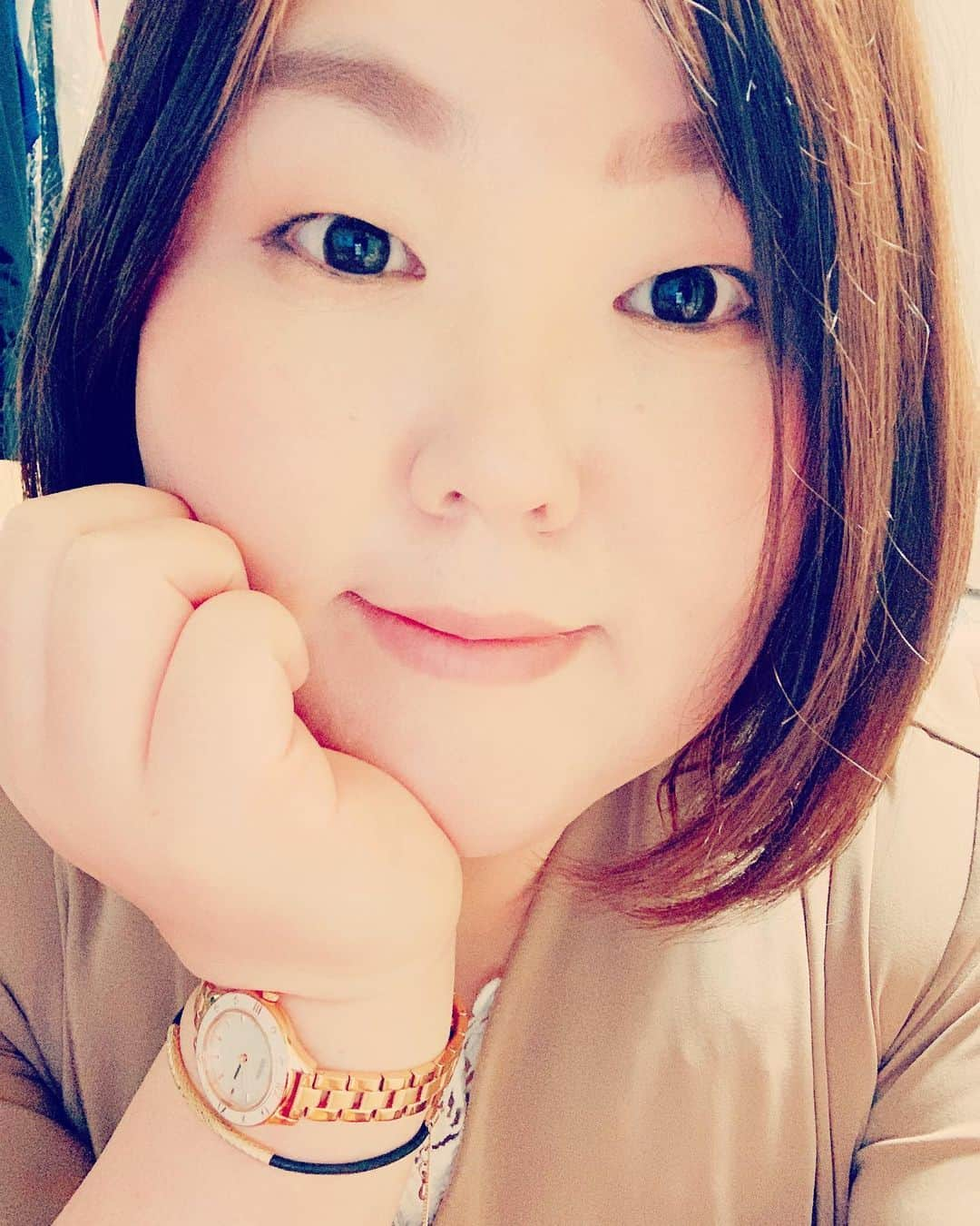 柏崎桃子さんのインスタグラム写真 - (柏崎桃子Instagram)「最近気付いた！  口角上げるの楽になった！！  この感覚わかるー！？？  今までさ、頬の肉が邪魔であかんかったのー😂😂😂  なるほどよ！！ なるほどなるほどなるほどよ！！！  #ダイエット #diet #大幅減量 #公開ダイエット #YouTube #ももえりチャンネル #口角 #頬肉 #痩せろ #痩せてしまえ #痩せるんだ」12月15日 20時54分 - momoko_kashiwazaki