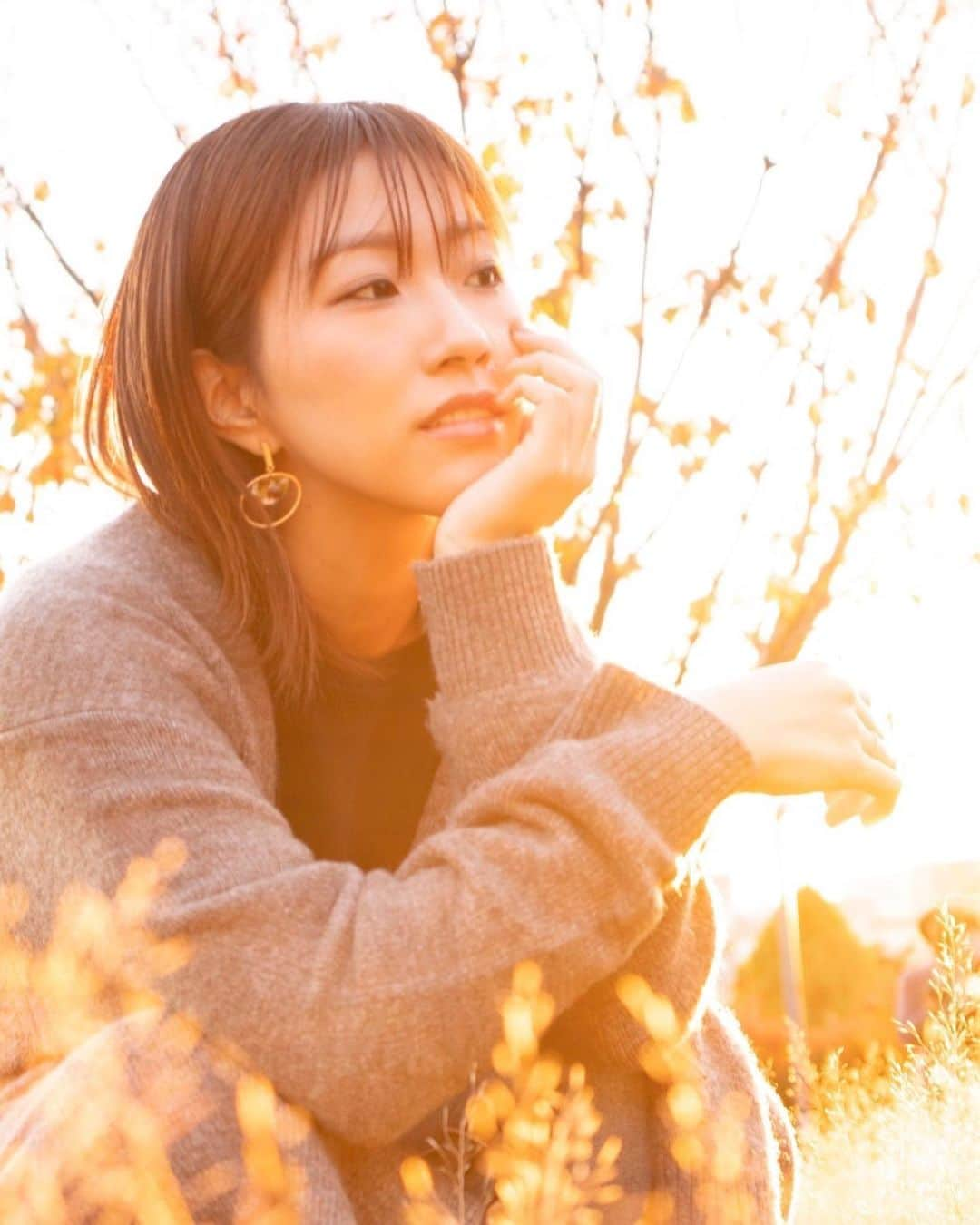 津田菜都美のインスタグラム：「* Good-bye autumn‪‪‬🍂🍁🌾 大好きな季節。ありがとう‪‪☺︎‬ #秋の風景#autumn#autumninjapan#2020年秋 photo by @ebi_emo」