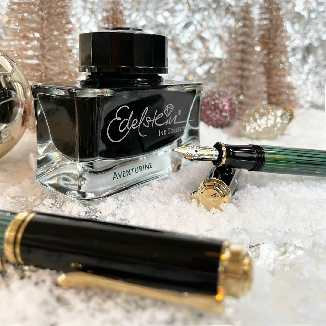 ペリカンさんのインスタグラム写真 - (ペリカンInstagram)「You are looking for the perfect Christmas gift for a beloved one? Our writing instruments give joy for a smooth writing feeling, in being the best companion in daily life and for special occasions because they embody expert know-how in writing pen manufacturing.」12月15日 21時03分 - pelikan_passion
