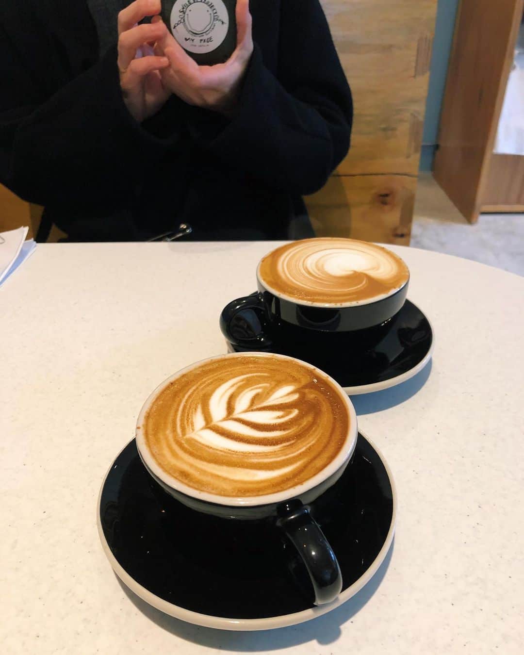 水戸悠夏子さんのインスタグラム写真 - (水戸悠夏子Instagram)「今日は朝から圭さんとdAb COFFEEで打ち合わせ。帰りにホットレモネードと食べたかった金柑のケーキもテイクアウト。温まりました◎#dabcoffeestore」12月15日 21時16分 - mitoyukako