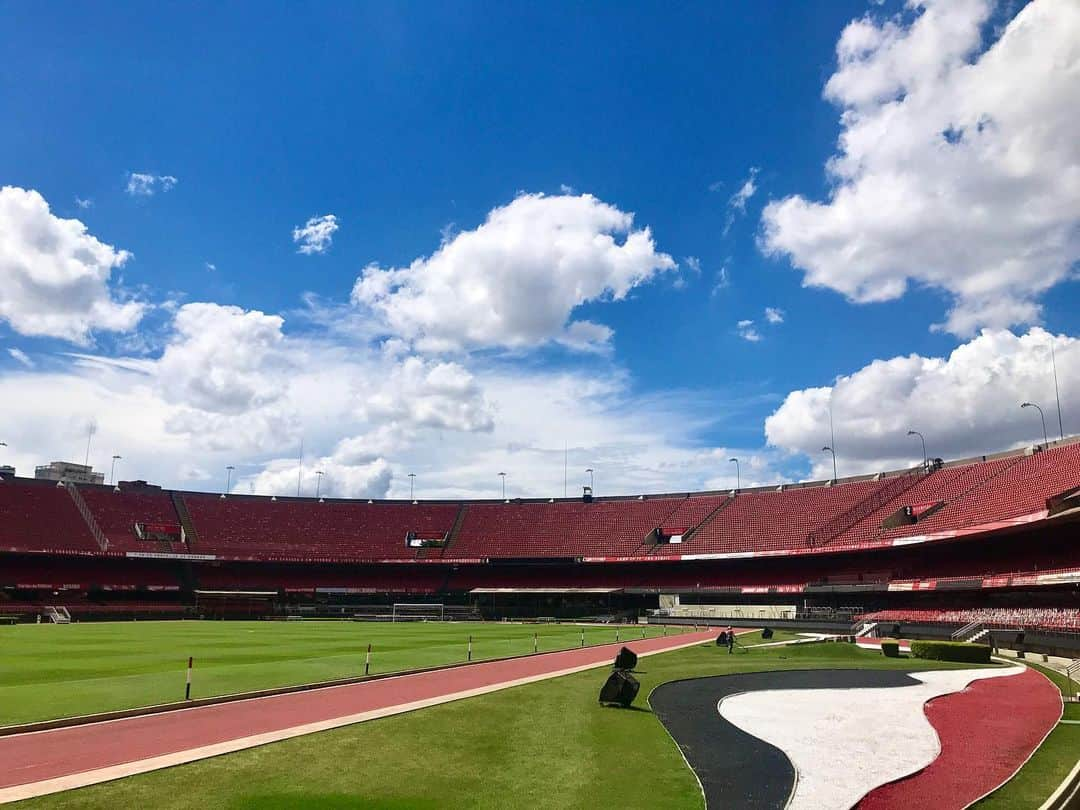 São Paulo FCさんのインスタグラム写真 - (São Paulo FCInstagram)「Amanhã é aqui na nossa casa!  #VamosSãoPaulo 🇾🇪」12月15日 21時27分 - saopaulofc