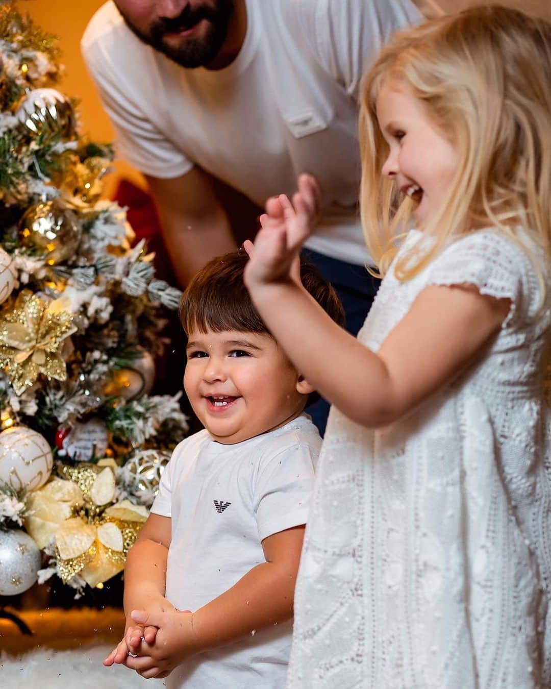 ナタリア・ベッカーのインスタグラム：「Alegria 🌟❤️🎄」