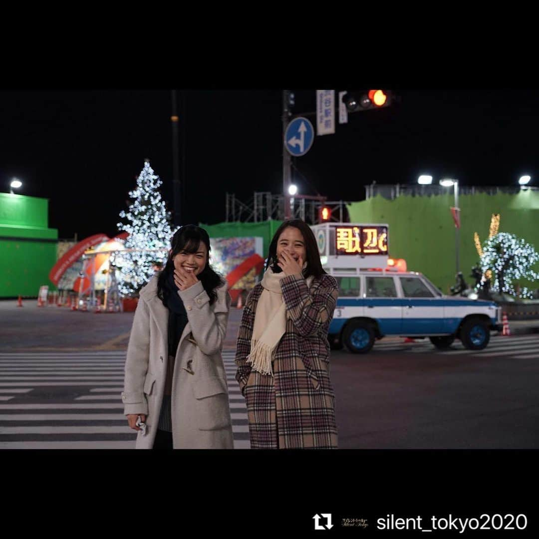 加弥乃さんのインスタグラム写真 - (加弥乃Instagram)「この写真すごく好き🧣🤍 特に2枚目♡♡🤭！笑 #サイレントトーキョー  ✂︎✂︎✂︎ #Repost @silent_tokyo2020 ✂︎✂︎✂︎ . ㅤ + * ✭ * + 渋谷スクランブル交差点での オフショットパート7,8💣❄️ ㅤ * + ✭ + *　  #広瀬アリス さんと #加弥乃 さん 仲良しオフショット₊✧  #サイレントトーキョー #サイレントオフショット」12月15日 21時41分 - kayano210