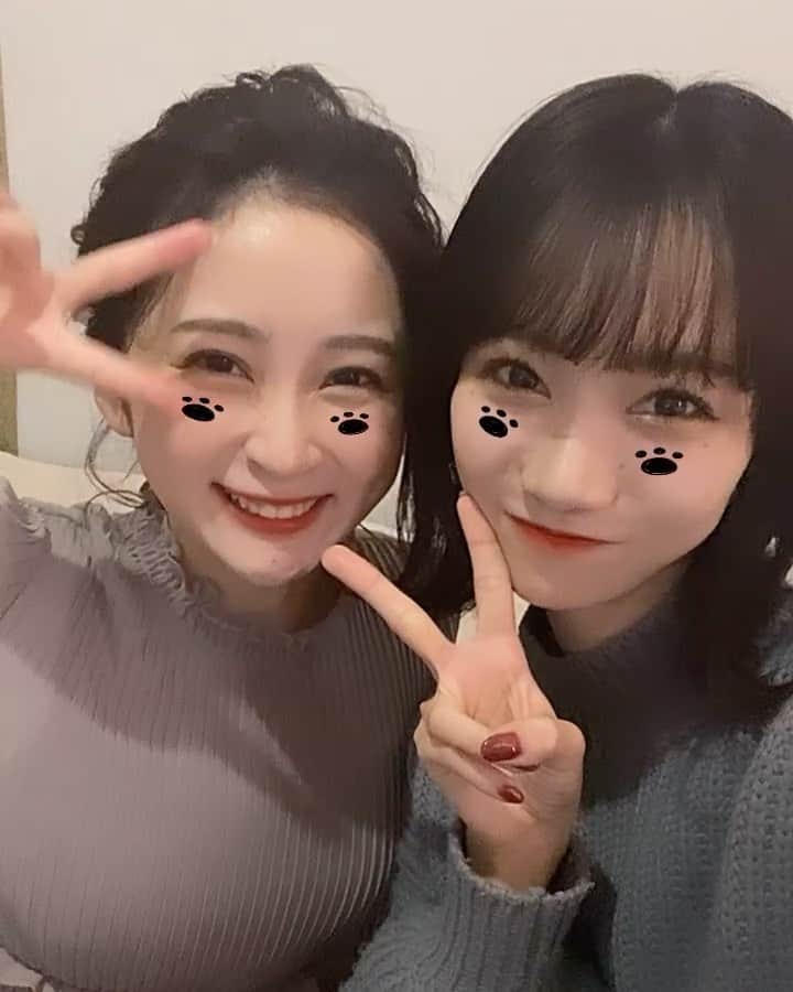 のインスタグラム：「ホテルのレセプションパーティーに呼んで頂いたときにちぃ子と撮ったやつ😘 すきすきすき💕」
