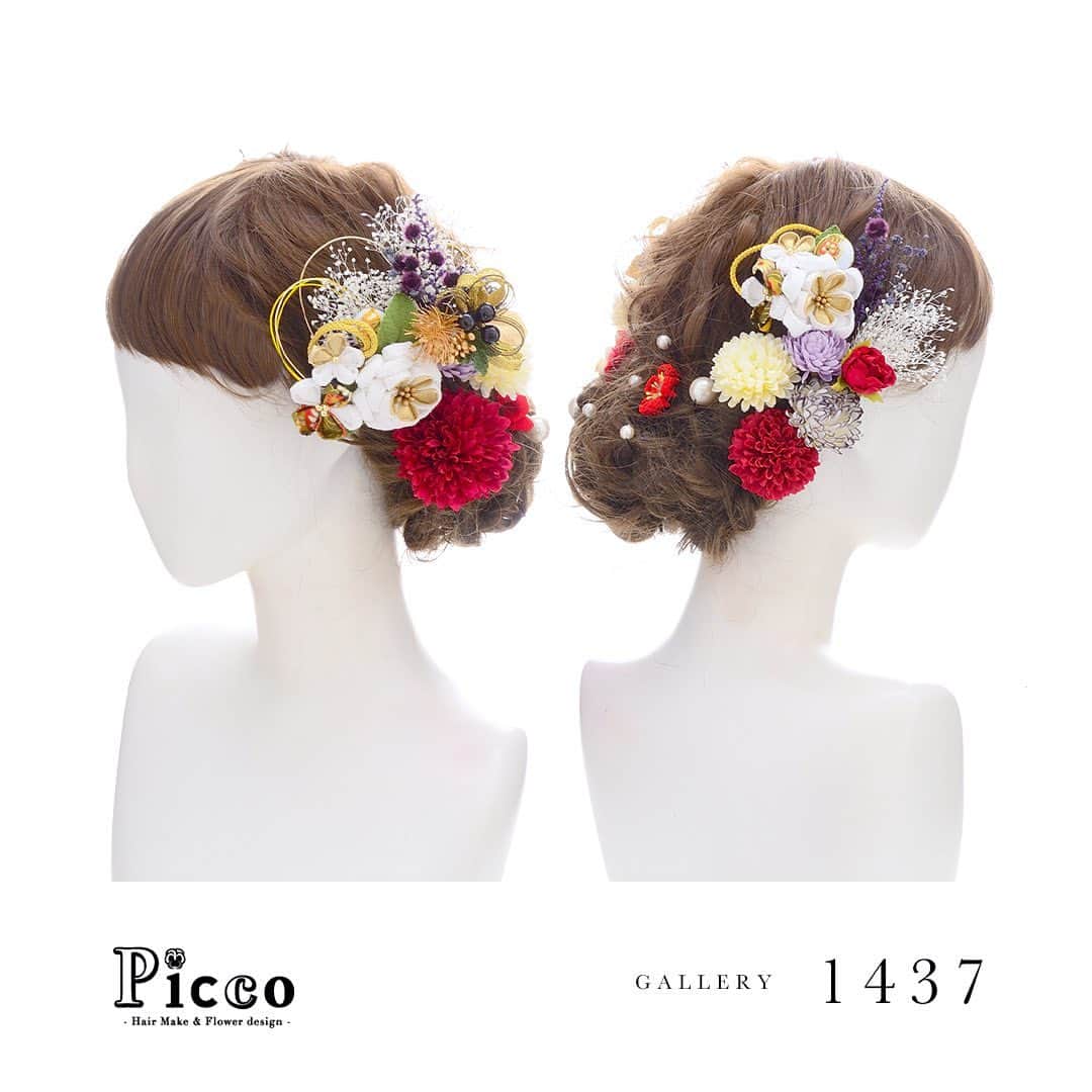 髪飾りの『Picco（ピッコ）』のインスタグラム：「﻿ 🌸 Gallery 1437 🌸﻿ ﻿ ﻿ 【 #成人式　#髪飾り 】﻿ ﻿ ﻿ #Picco #オーダーメイド髪飾り #振袖ヘア #成人式ヘア﻿ ﻿ 白金のつまみ細工の花飾りをメインに、振袖＆帯周りからセレクトしたカラーのマムと小花で盛り付けました❤️💜💛﻿ サイドにドライフラワー、水引飾りを添え、バックにはパール＆つまみ小花を散りばめた、おしゃれな和スタイルに仕上げました😍💕﻿ ﻿ ﻿ #丸つまみ﻿ #つまみ細工﻿ #ちりめん細工﻿ #水引﻿ #成人式髪型﻿ #ローズ﻿ ﻿ デザイナー @mkmk1109﻿ ﻿  ﻿ #アーティフィシャルフラワー #ヘアアクセサリー #花飾り #造花　﻿  #伝統 #和装﻿ ﻿ #おしゃれ #かすみ草 #成人式前撮り ﻿ ﻿ #ヘアスタイル #黒 #二十歳 #振袖　#👘﻿ #袴 #着物 #マム #ドライフラワー﻿」