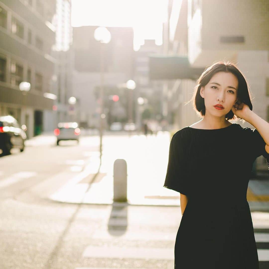 RIKAPEPEのインスタグラム：「講談社FORZA STYLE様での新連載『大人の純喫茶ぺぺ』（恋愛相談所）が更新されました ￼ ￼・ 今年最後のコラムとなります。 2020年は未曾有のコロナ禍でスタートしましたが、リニューアル後も、色んな読者様に手にとっていただき、大変嬉しいです。 微力でありますが、今後も皆様にユニークなお話ができれば幸いです。お力添え頂いているFORZA STYLE編集部の皆様。クリエイターの皆様、ありがとうございます。 ・ 今年最後のテーマは、【「男は強くなければならない」固定概念の苦しみについて】 ・ 男だから女だからという訳ではなく、人生100年時代、最終的には生命体として強くないと人類生き残れないと思うのです。2021年も、皆様の憩いの場になれますと嬉しいです💌☕️🌹 ￼ ￼ ￼ FORZA STYLE編集部　@forzastylecom Photo by： 高松 祐太さん @yutatakamatsu_accomplish 加藤 修平さん @katie_san3 Illustration by：酒井 恵理さん @sakaisalie  ・ ☑︎全文は、プロフィールのリンクよりお読み頂けます。 https://forzastyle.com/articles/-/60721」