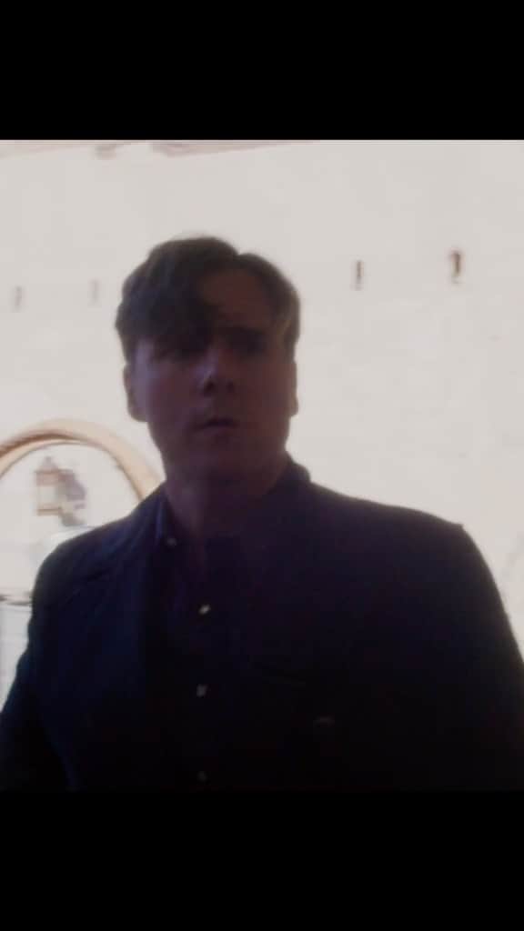 Jimmy Eat Worldのインスタグラム：「As music fans, we are always looking for ways to challenge ourselves to do things that we think would be cool for OUR fans. We came up with a series of unique concert films centered around specific albums and performing them on a different level. A new experience for all of us to share, until we meet again. Here we go!   Tickets on sale now at link in bio.   Jan 15 – Chapter X – Surviving Jan 29 – Chapter V – Futures Feb 12 – Chapter III – Clarity   #PhoenixSessions」