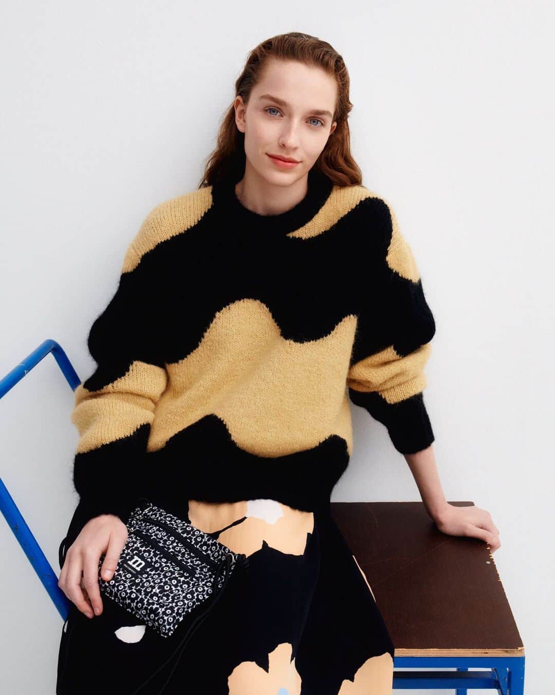 マリメッコのインスタグラム：「The first pieces of our new collection are here! Get inspired by our contemporary classics like the Lokki (seagull) print from 1961. The beautiful Disjunktio Lokki knit is made of a chunky alpaca wool blend – a wardrobe staple to keep you warm! Get a glimpse of our new arrivals at marimekko.com and in-store. #marimekko」