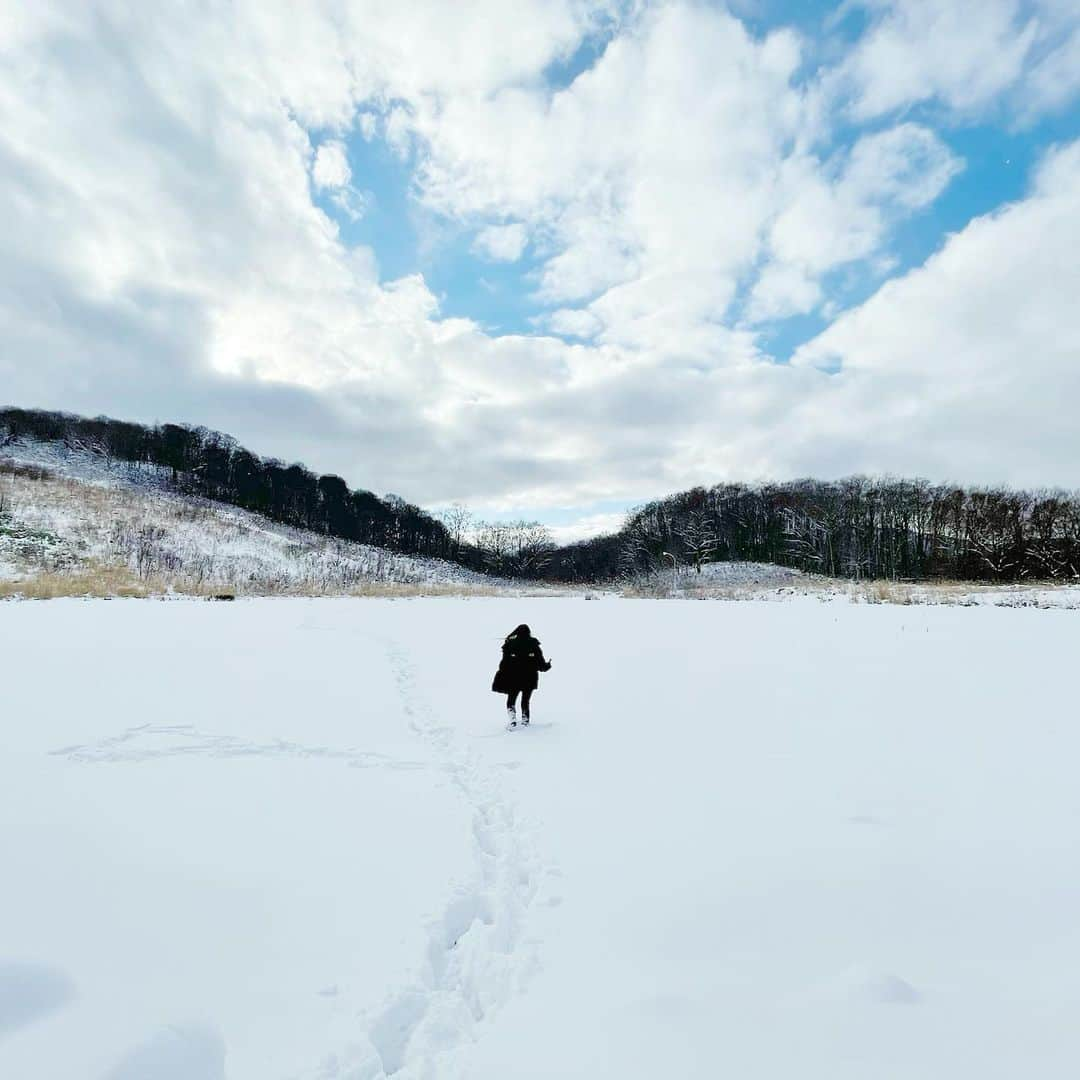 ななぴさんのインスタグラム写真 - (ななぴInstagram)「絶景⛄️ ふかふか😍❤️  #鶴の湯　#秋田旅行　#乳頭温泉　#乳頭温泉郷　#国内旅行　#日本　#japantravel #japan_of_insta #japan_photo #japantrip #旅行  #♨️ #温泉　#温泉旅館　#温泉旅行　#秘湯巡り　#秘湯　#雪　#冬　#冬の絶景　#雪の絶景　#雪絶景　#絶景　#たびすたぐらむ」12月15日 22時07分 - __nanapgram__