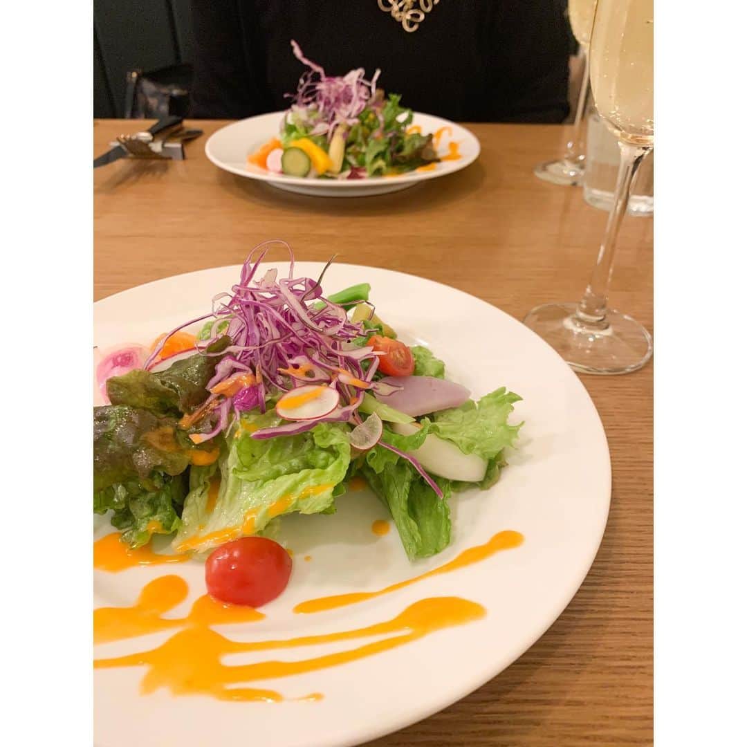若林翔子さんのインスタグラム写真 - (若林翔子Instagram)「. . 大好きな先輩ステキ女子様と 2人忘年会💁‍♀️❤️  やっぱりステキな人との時間はあっというま🤭 楽しすぎた😘  . . #フレンチ　#忘年会」12月15日 22時22分 - shokowakabayashi1685