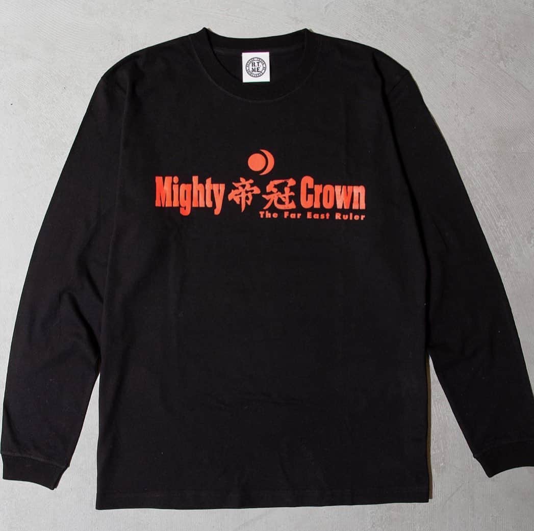 mastasimonさんのインスタグラム写真 - (mastasimonInstagram)「Volcano ❌ Mighty Crown ❌  24✖️7 Records 20th Anniversary  Collab Merch Drops Wednesday !  16日水曜日から発売開始‼️  どレゲエ好きアイテムです！  https://mcepremiumshop.stores.jp  http://247reggae.shop-pro.jp/  #mightycrown #volcano #247records」12月15日 22時32分 - mastasimon