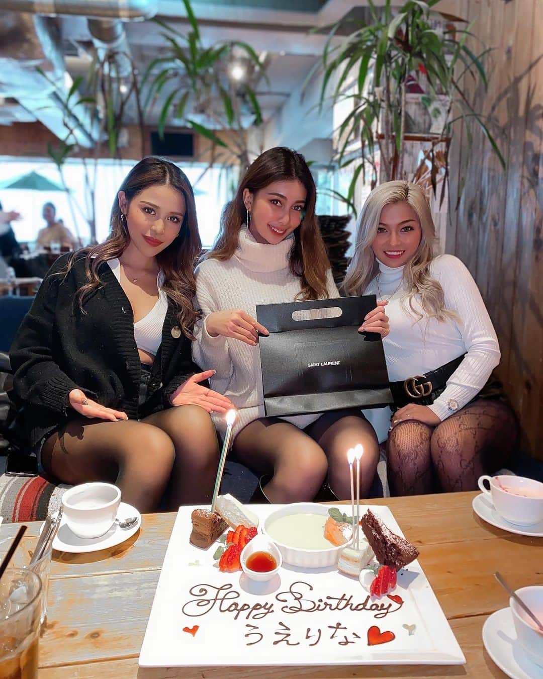 UESUGIRINAのグルメインスタ