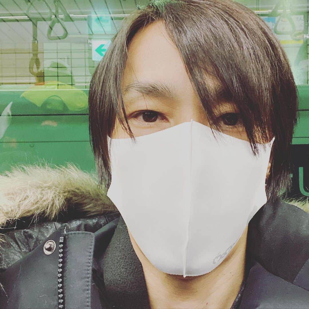 谷本貴義さんのインスタグラム写真 - (谷本貴義Instagram)「最近出かける時はいつも桃知みなみマスク。耳の後ろも痛くならず、フィット感がステキでよく使ってます。桃知のマスクはフィット感がイイ♪  #桃知みなみ #マスク」12月15日 23時18分 - tanimoto_tak
